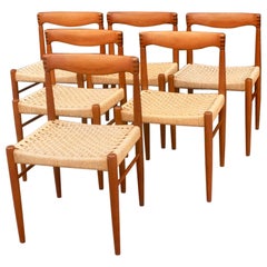 Sechser-Set H.W. Klein 1960s Teakholz  Esszimmerstühle mit geflochtenem Sitz von Bramin