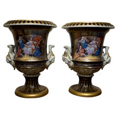 Paire d'urnes royales de Vienne du 19ème siècle