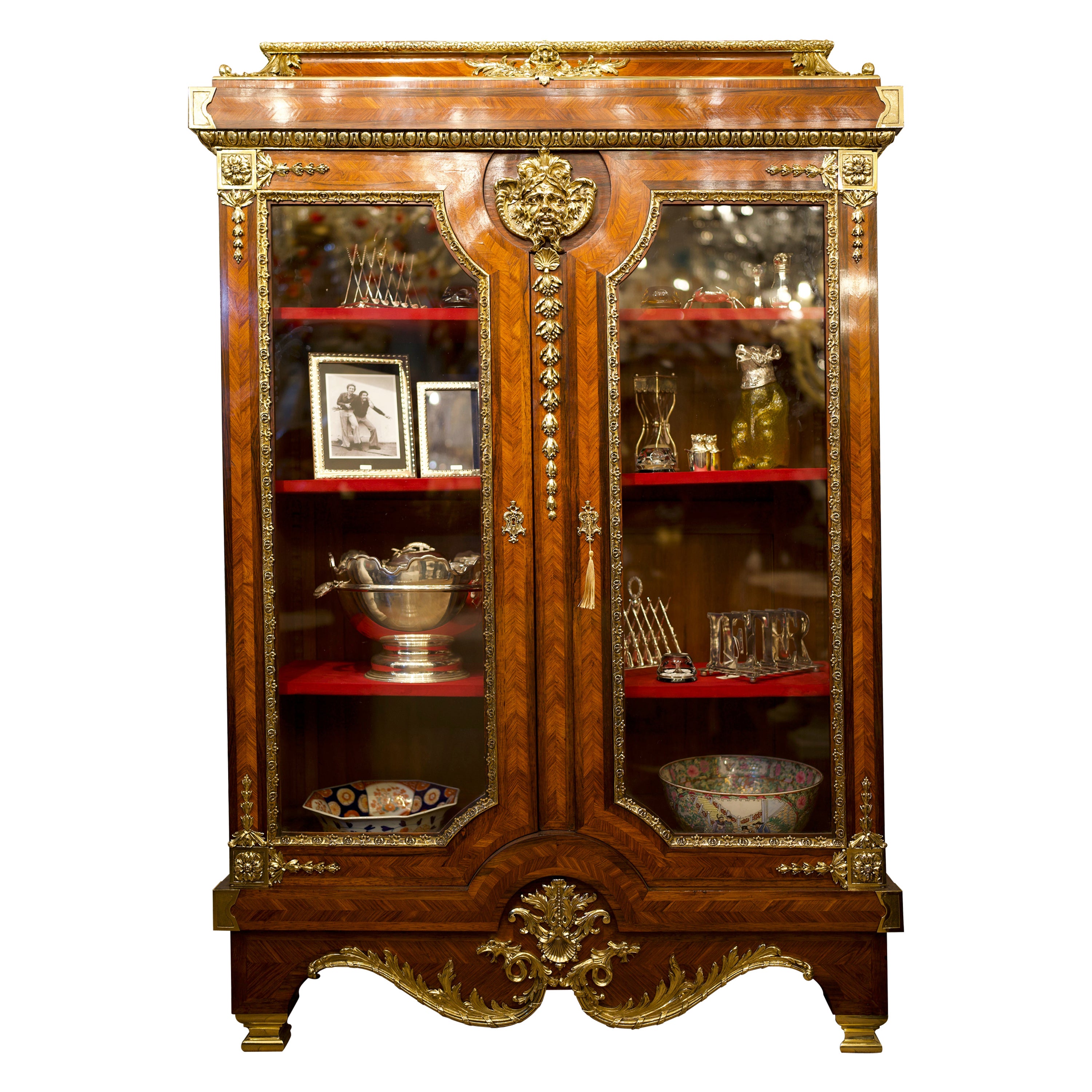 Armario/Vitrina Francés de Madera de Rey del Siglo XVIII Montado en Ormolu