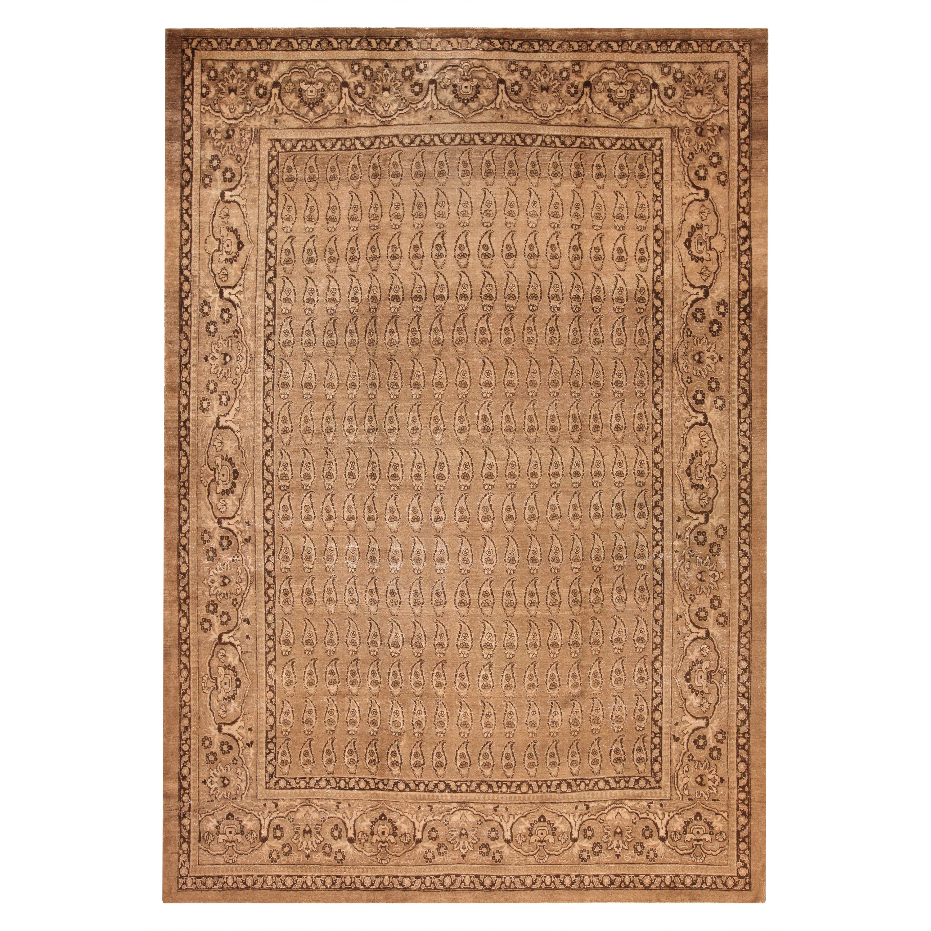 Antique Tabriz Persian Carpet. 10 ft 10 in x 16 ft For Sale