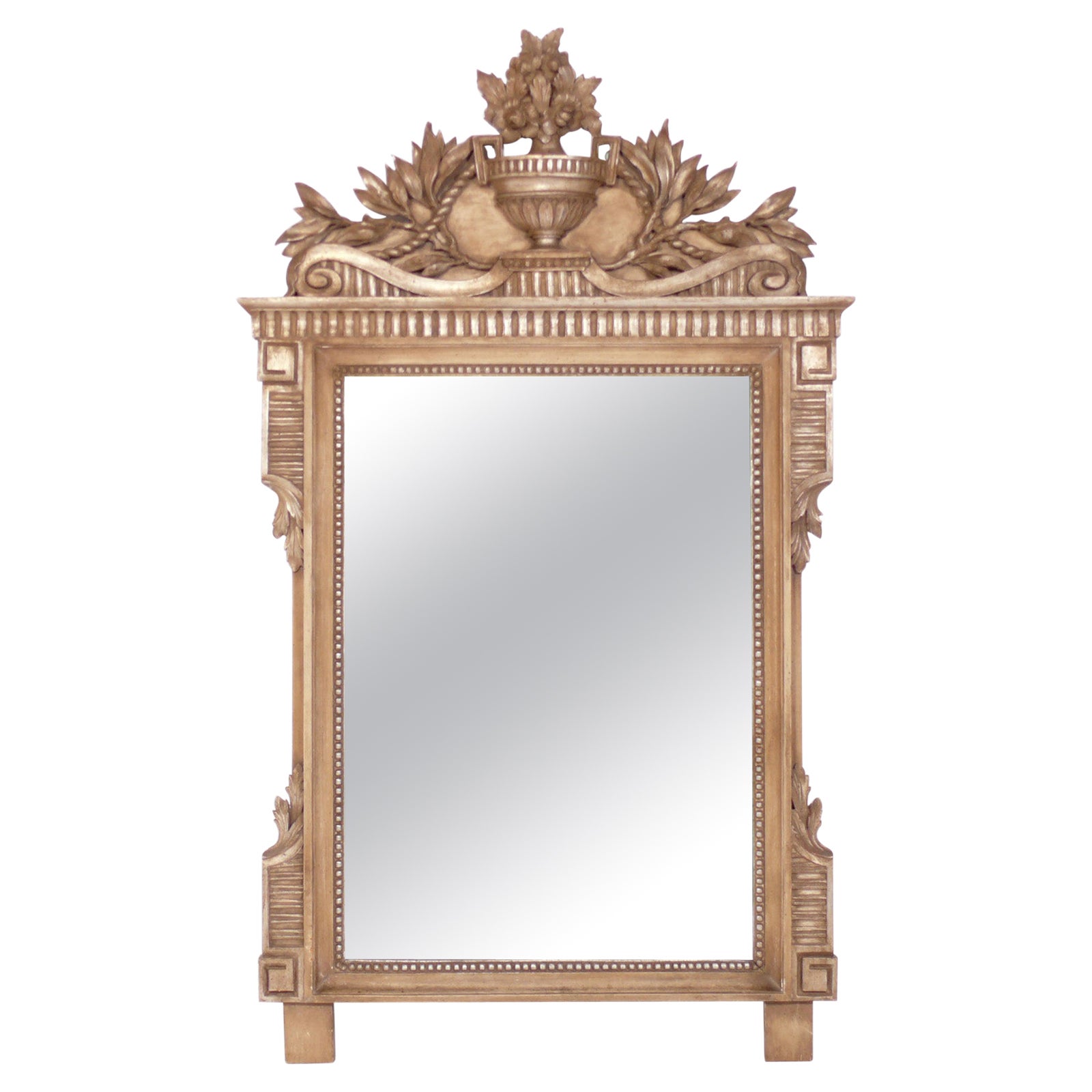 Französischer geschnitzter Spiegel in großem Maßstab 58 Höhe x 34,5 Breite im Angebot