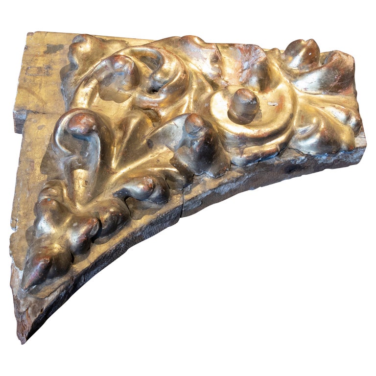 18th Century Spanish Decorative Finial Carved in Wood For Sale at 1stDibs