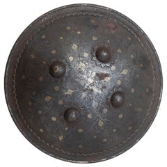Bouclier moghol du 19ème siècle en bronze avec tissu de protection d'origine et plateaux