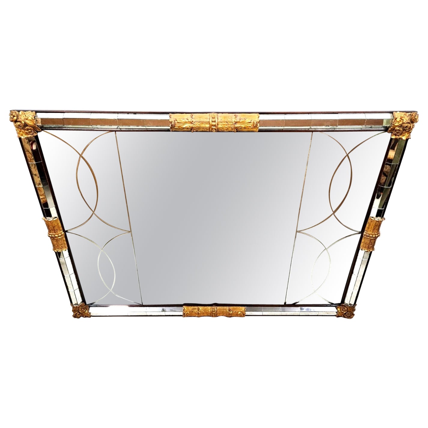 Miroir ancien français Louis XV en bois doré 60"". en vente
