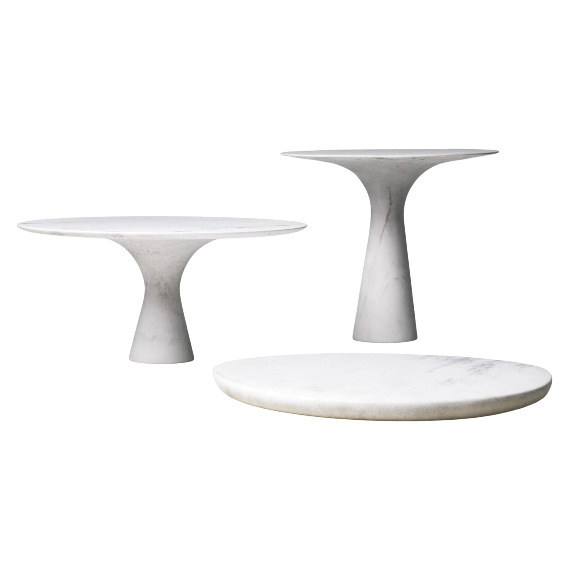 Set of 3 Refined Contemporary Marble Kynos Cake Stands and Plate For Sale