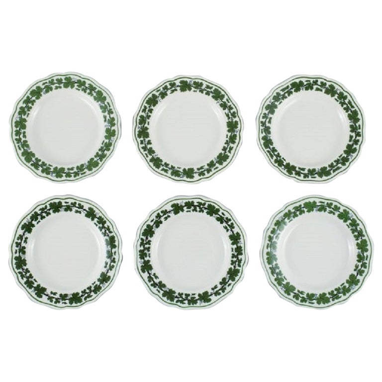 Six Meissen Green Ivy Vine Dinner Plates in Hand-Painted Porcelain, 1940s For Sale