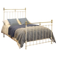 Small Double Cream Antique Bed MD133