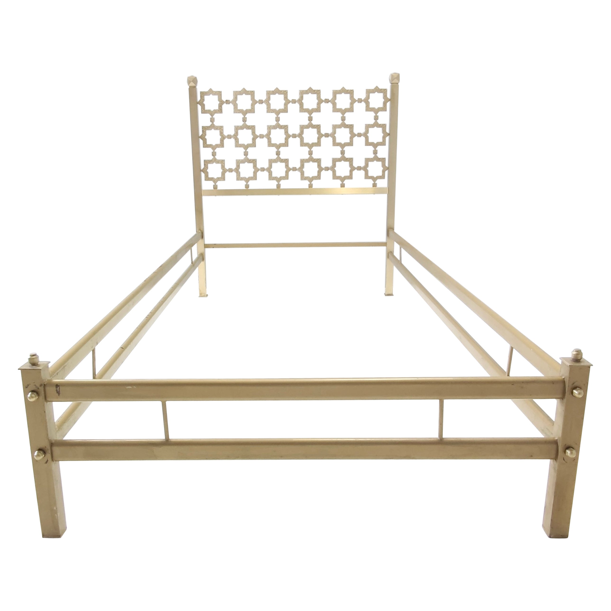 Postmodern Sculptural Brass Single Bed by Luciano Frigerio, Italy