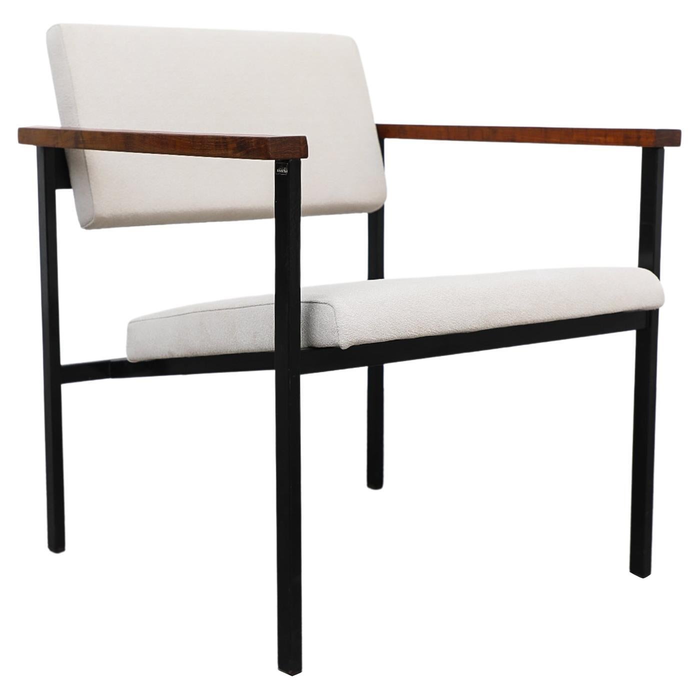Martin Visser Executive Armchair w/ Black Frame, Wood Arms and White Upholstery For Sale
