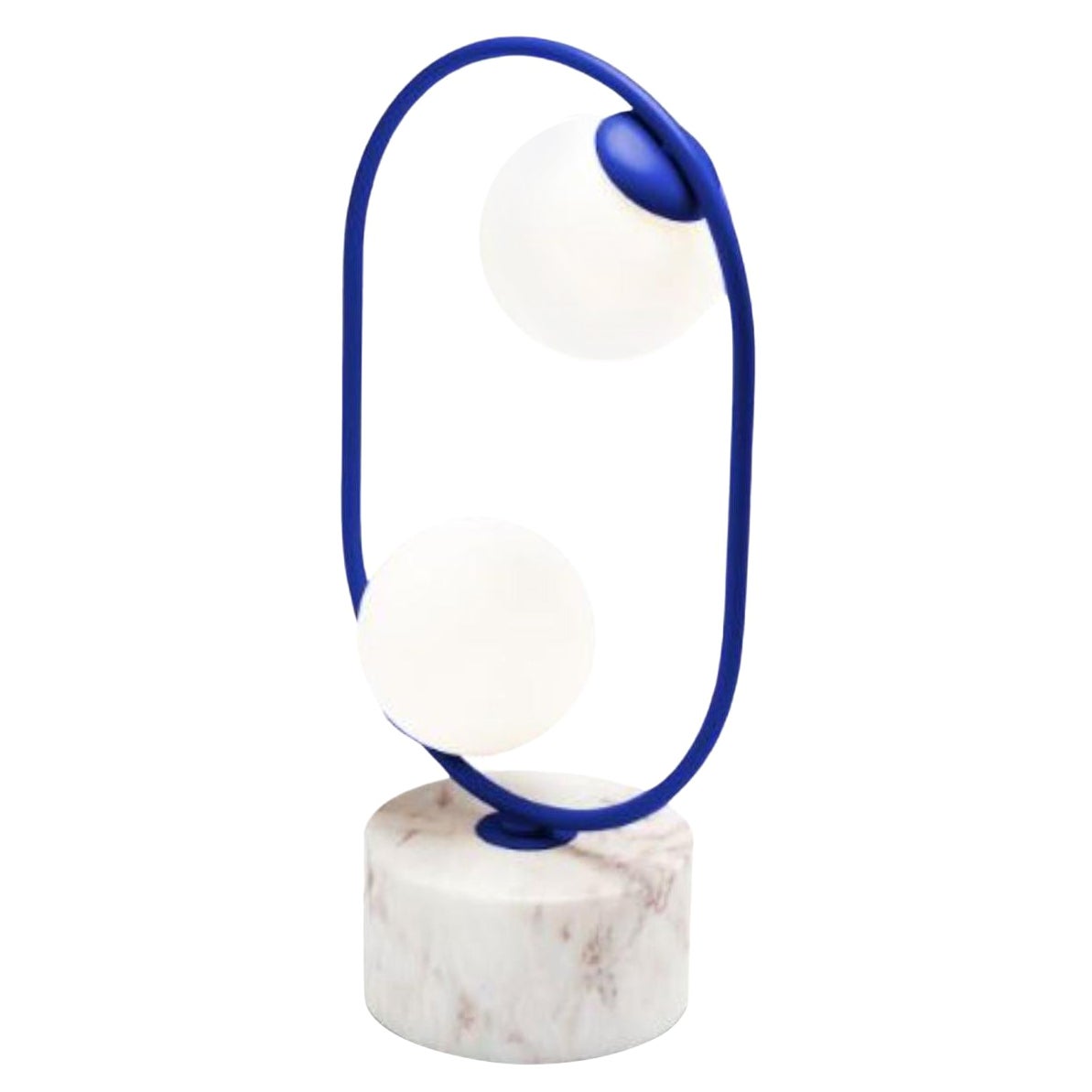 Lampe de table Loop I en cobalt avec base en marbre par Dooq