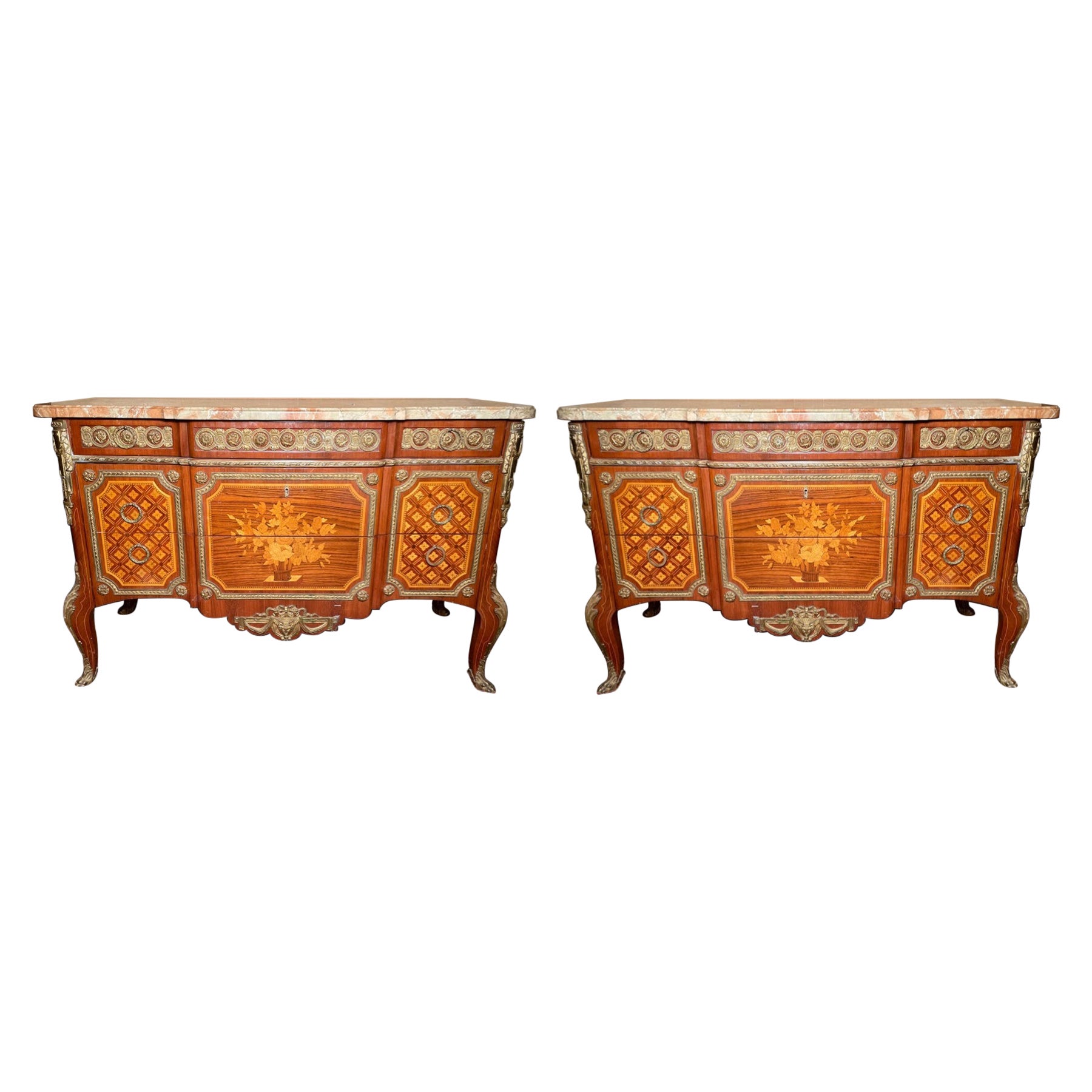 Coppia Antique French con piano in marmo intarsiato e montato in bronzo dorato, circa 1900
