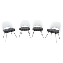 Mid-Century Modern Eero Saarinen for Knoll Executive Armless Chairs, Set of 4
