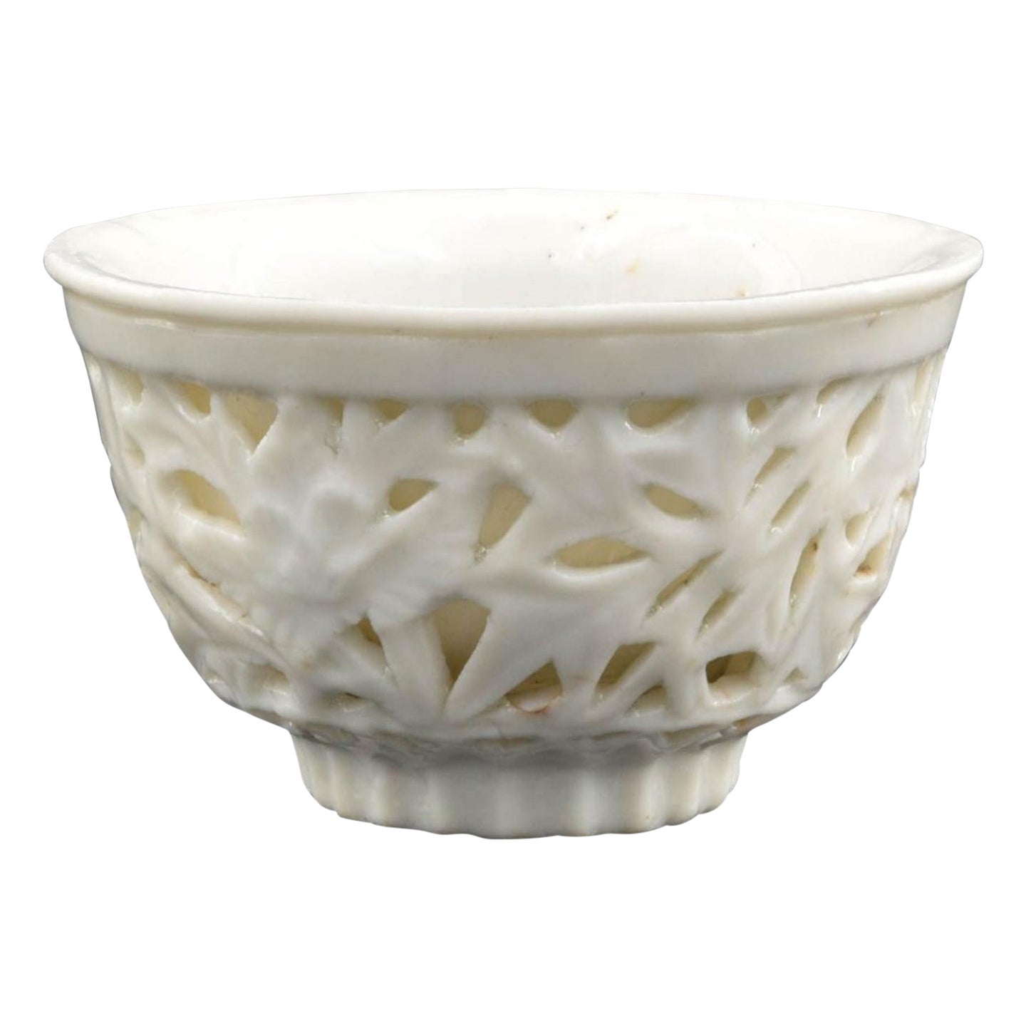 Pierced Tea Bowl, Dehua, Qing Dynasty, C1635 For Sale