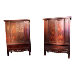 Antique Pair of Chinese Red Gilded Lacquered Bookcase Cabinets from the 18th Century