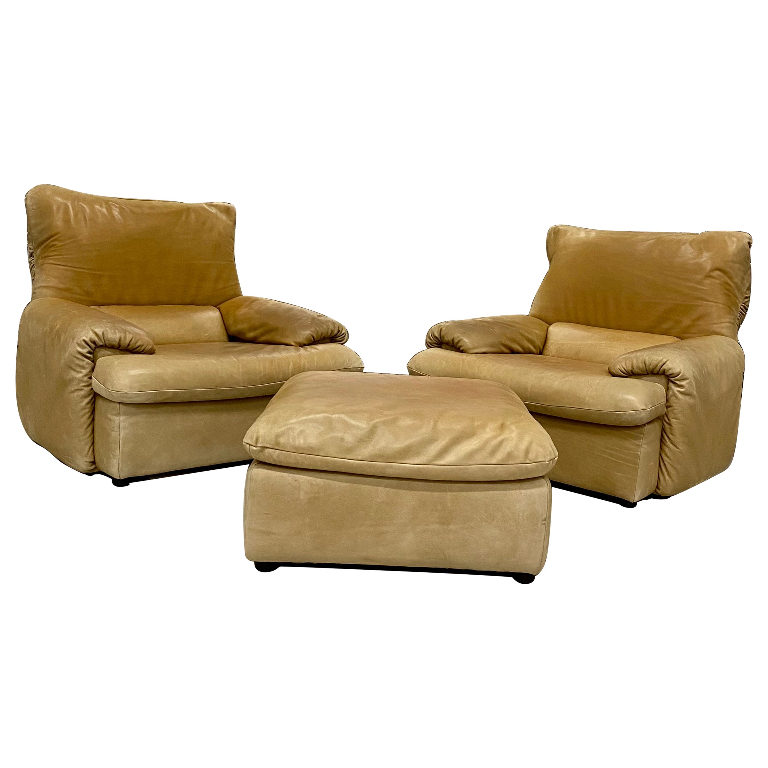Attributed to Cassina Rare Cube Maralunga Leather Chairs and Ottoman, Set of 3 For Sale
