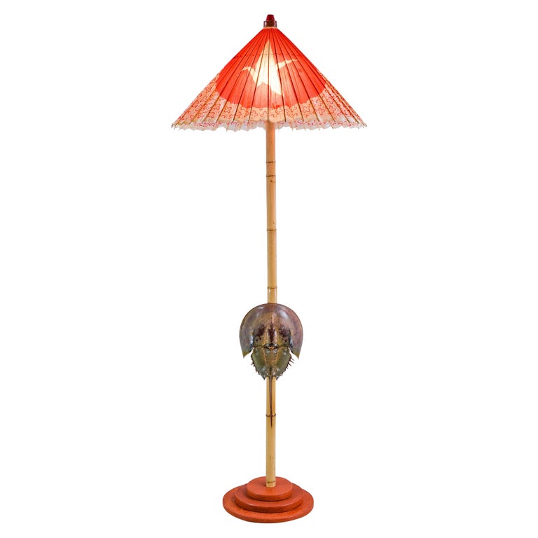 Onmiddellijk Maak het zwaar Trottoir Jumbo Horseshoe Crab Lamp with Antique Parasol Shade by Christopher Tennant  For Sale at 1stDibs