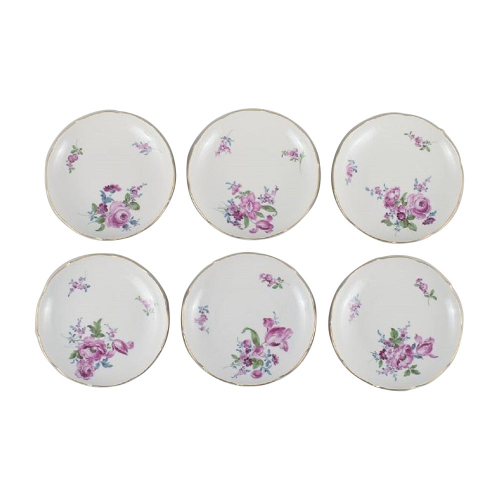 Seis platos antiguos de Meissen en porcelana. Aprox. 1900