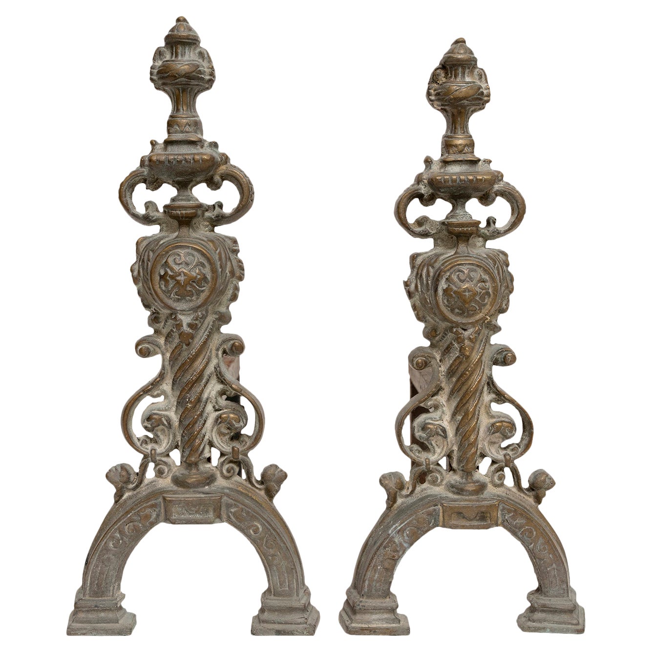 Paar neoklassizistische italienische Feuerböcke aus vergoldeter Bronze, 38 cm, 15 Zoll hoch im Angebot