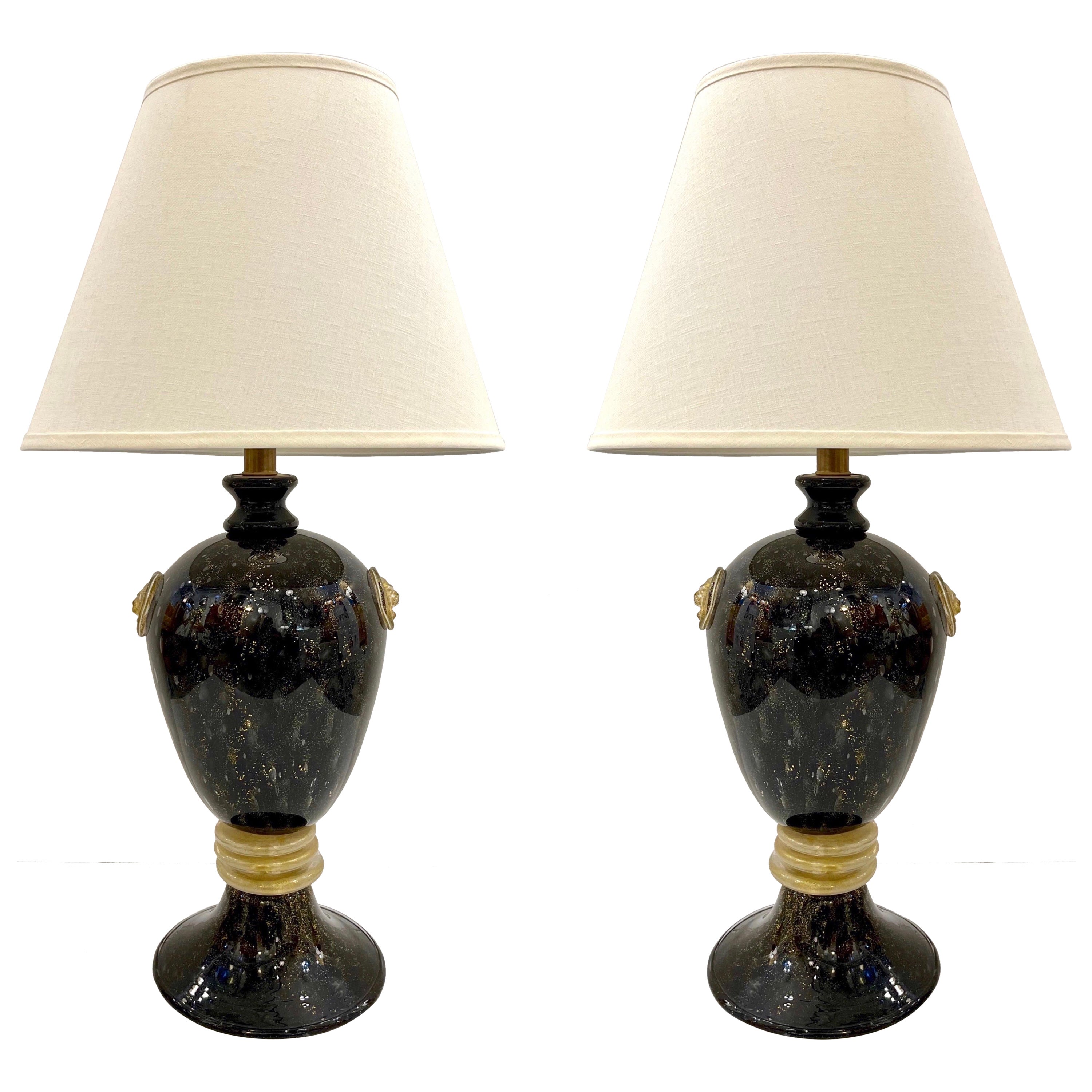 Seguso 1960s Italian Pair of Vintage Black and Gold Murano Glass Urn Shape Lamps