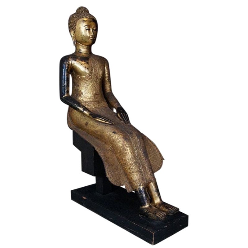 Special Antique Bronze Thai Buddha Statue from Thailand For Sale