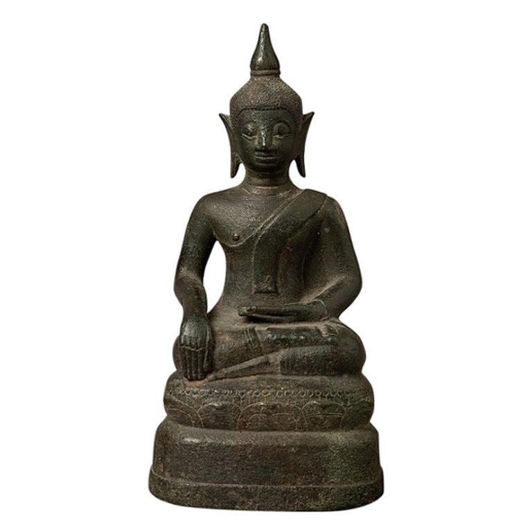 16th century Thai Chiang Saen Buddha from Thailand For Sale at 1stDibs
