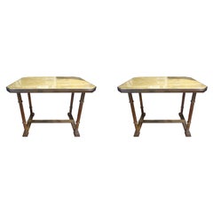 Paire de tables françaises en laiton et marbre de Jacques Adnet