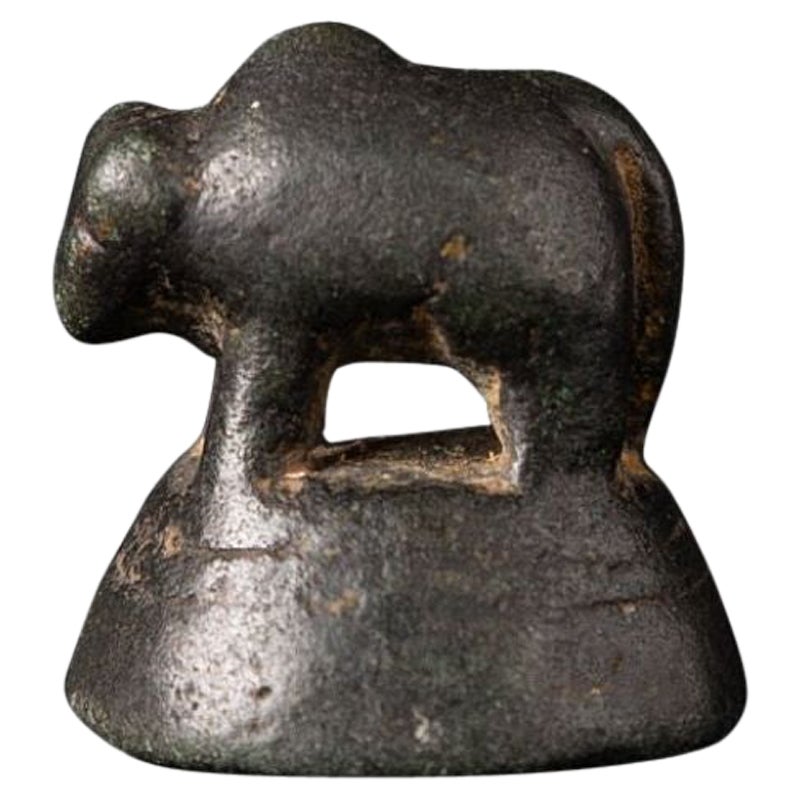 Antique bronze Opiumweight of water buffelo from Burma For Sale