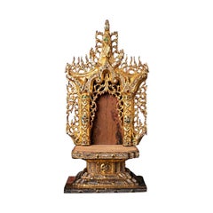 trône birman ancien en bois de Birmanie