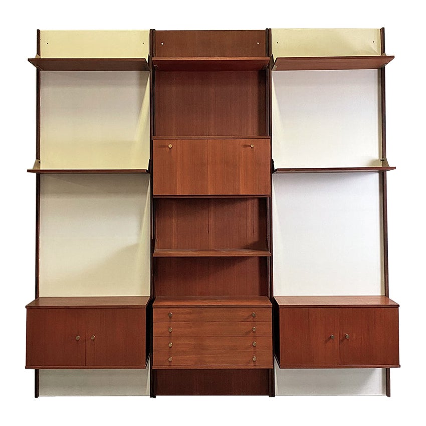 Italian Mid-Century Modern Teak and Brass Modular Wall Bookcase, 1960s For Sale