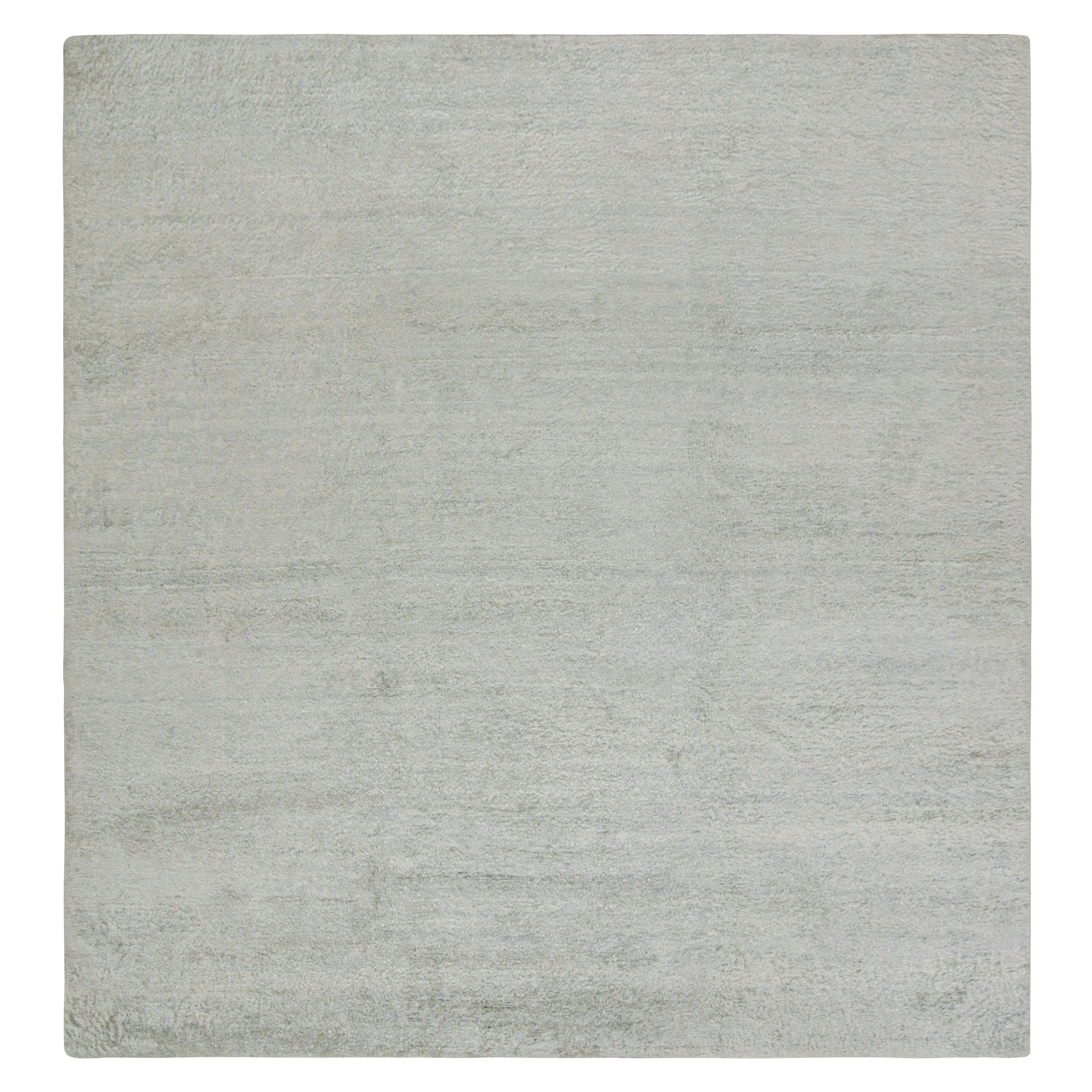 Rug & Kilims individuelles Mohair-Teppichdesign in Silber-Grau im Angebot