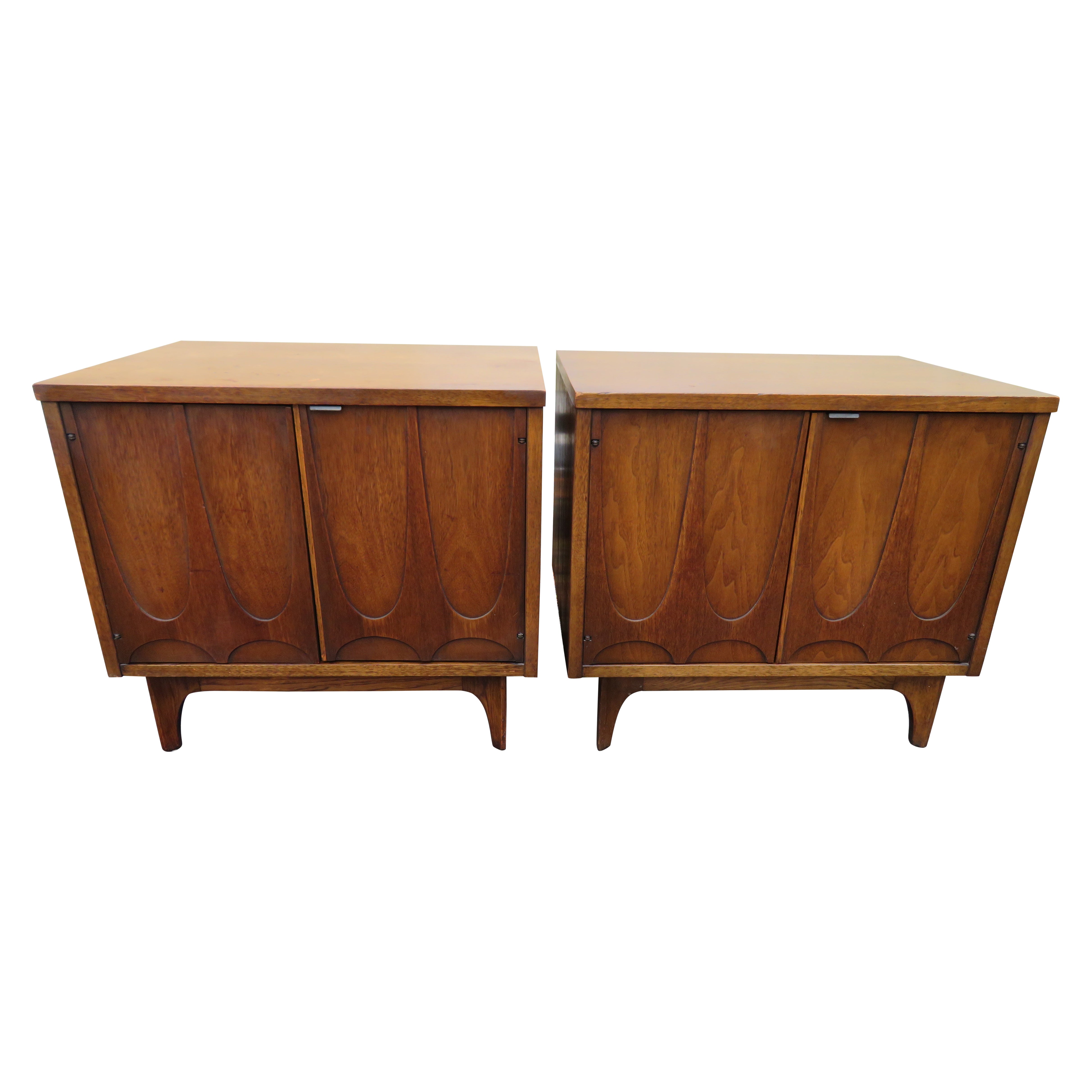Broyhill Brasilia Mid Century Walnut Nightstand at 1stDibs