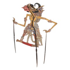 Dekorative Indonesische Schattenpuppe auf filigran geschnitzten Hornstäben, 19. Jahrhundert