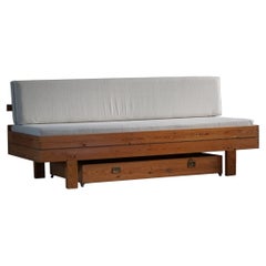 Vintage Swedish Mid-Century Modern Daybed/Sofa Made in Pine, Reupholstered, 1970s