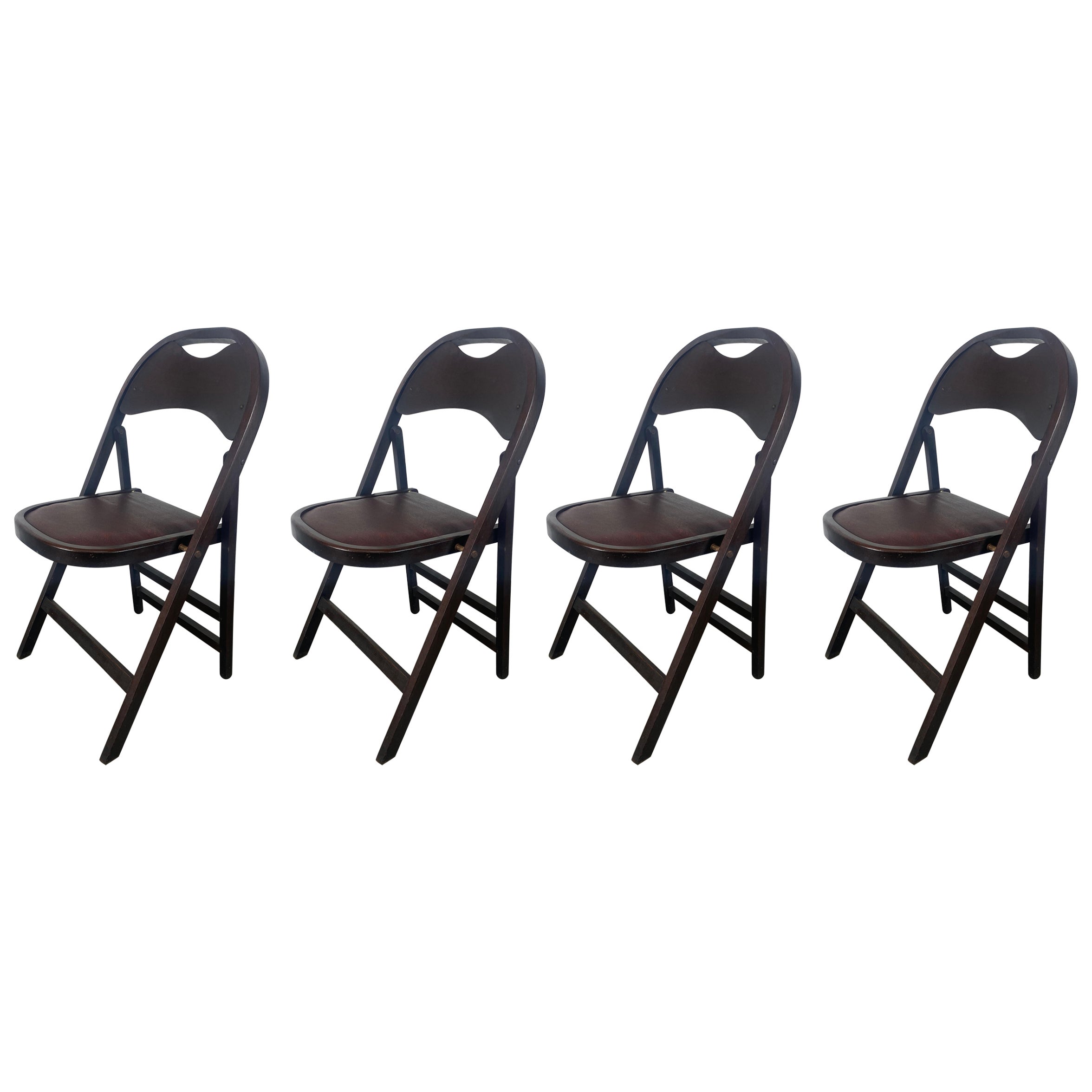 Set 4 Classic Bauhaus Thonet Style Folding Chairs manufactured by Stakmore For Sale