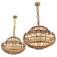 Paire de grandes lampes suspendues / lanternes en rotin, 1960