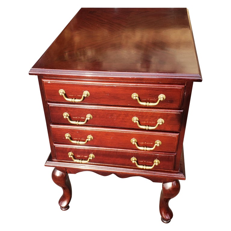 Vintage Allen Classics Mahogany Side Table with 4 Tray Tables