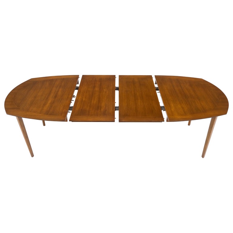Mid Century Light Walnut Boat Oval Shape Banded Dining Table Leafs Mint! For Sale