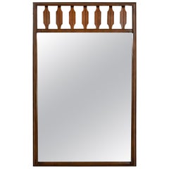 Miroir en noyer massif vintage moderne du milieu du siècle dernier, tendance de la mode Johnson Carper