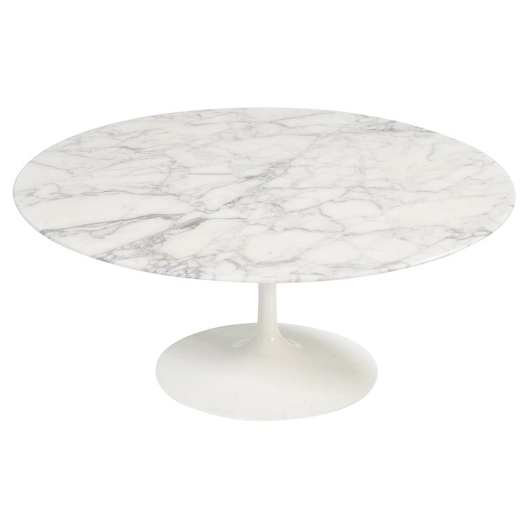 Knoll by Eero Saarinen Arabescato Marble Round Coffee Table at 1stDibs