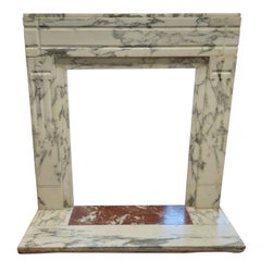 Vintage Decò Mantle Fireplace in Veined White Marble, Early 1900s Italy