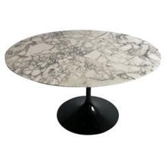 Knoll Saarinen Arabescato Marble Pedestal Table