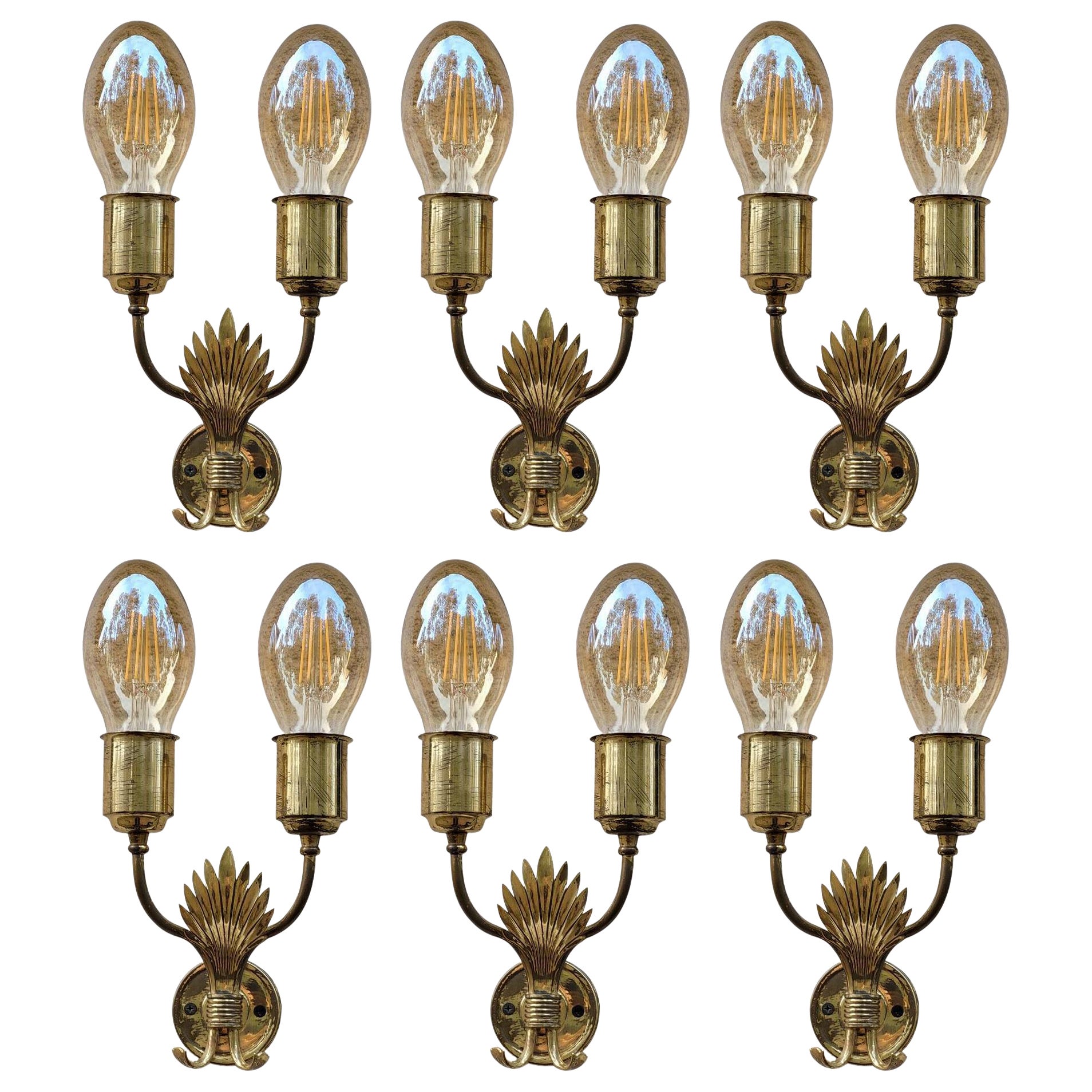 One of... Italian Vintage Sculptural Brass Sconce Wall Light, 1950s For Sale