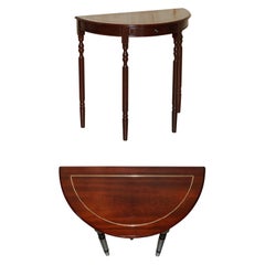 Grazioso tavolo consolle vintage Demi Lune con cassetto singolo in legno duro fiammato