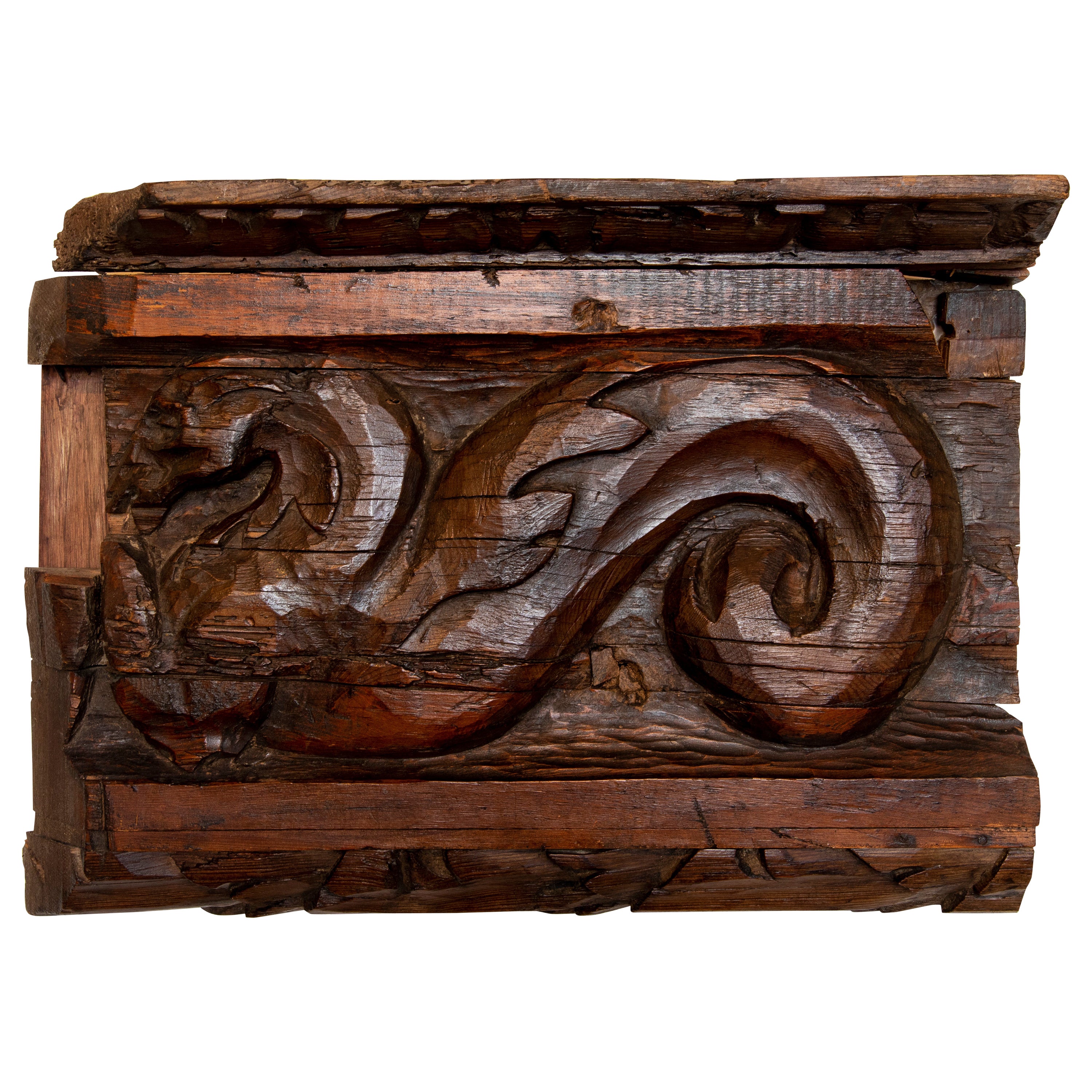Spanisches handgeschnitztes Holzbrett mit Drachenrelief aus dem 19. Jahrhundert 