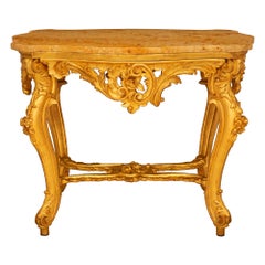 Table centrale en bois doré et marbre Brèche Jaune du XIXe siècle de style Louis XV italien