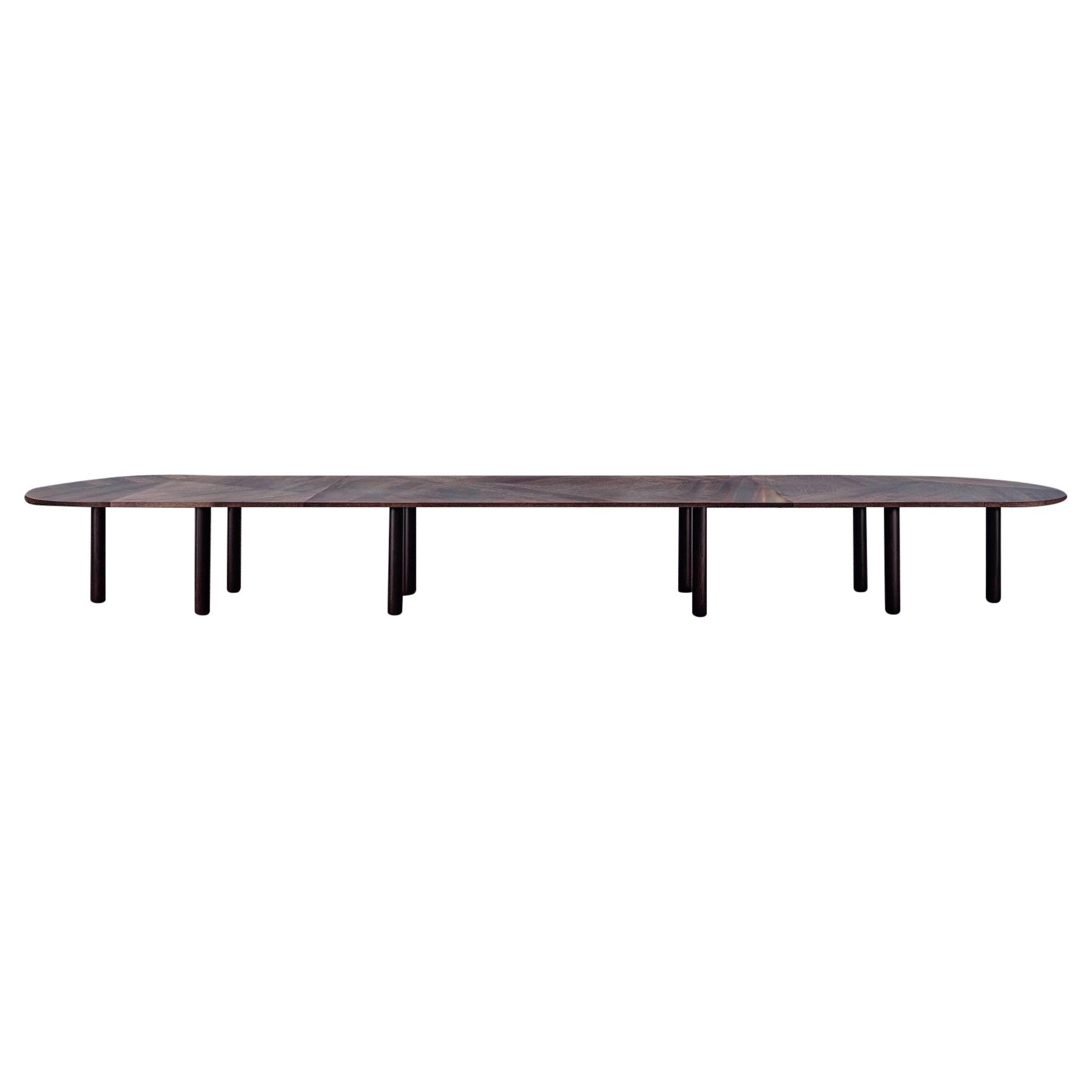Extendable Dining Table 400-760cm Accommodating Approx 32 People  For Sale