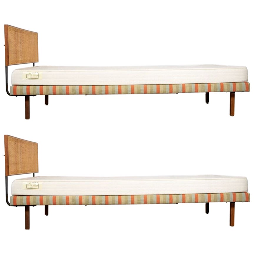 Richard Schultz Pair of Single Beds for Knoll, Will Also Serve as a King Bed