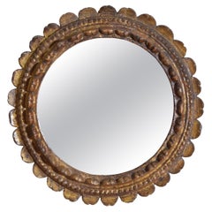 Italian Louis XIV Period Round Carved Giltwood Mirror, Early 18th Century
