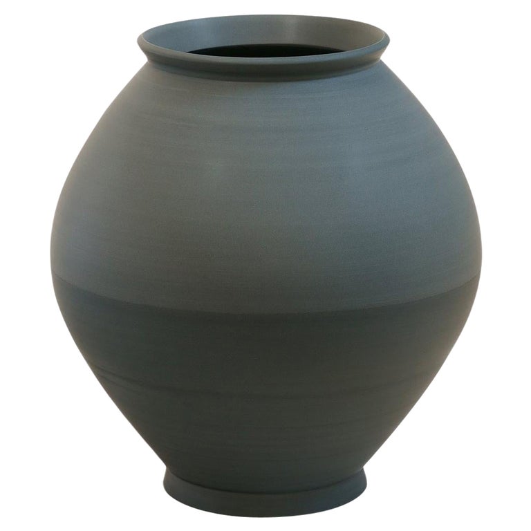 Half Half Vase by Jung Hong For Sale at 1stDibs