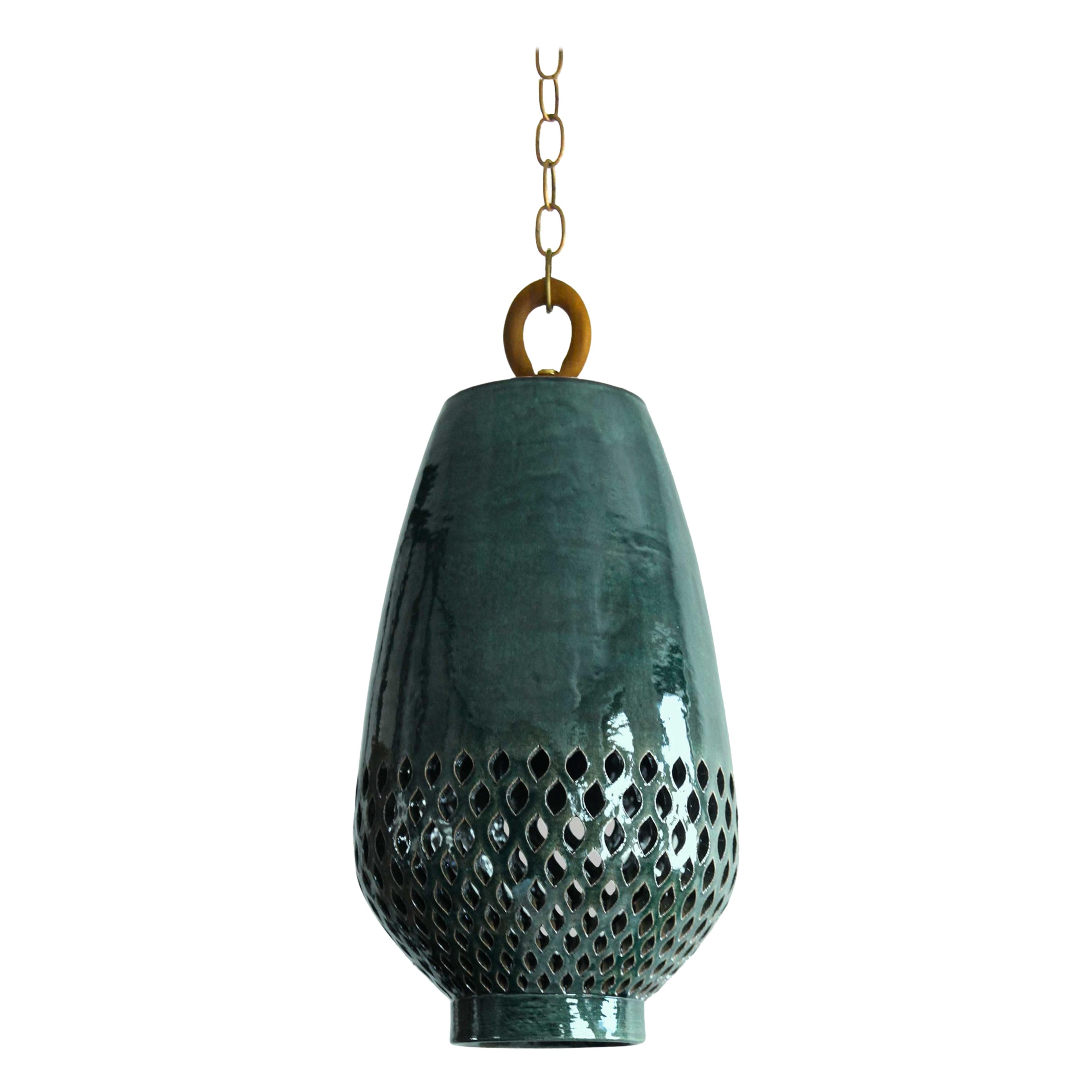 Grande lampe à suspension en céramique émeraude, laiton brossé, diamants, collection Atzompa en vente
